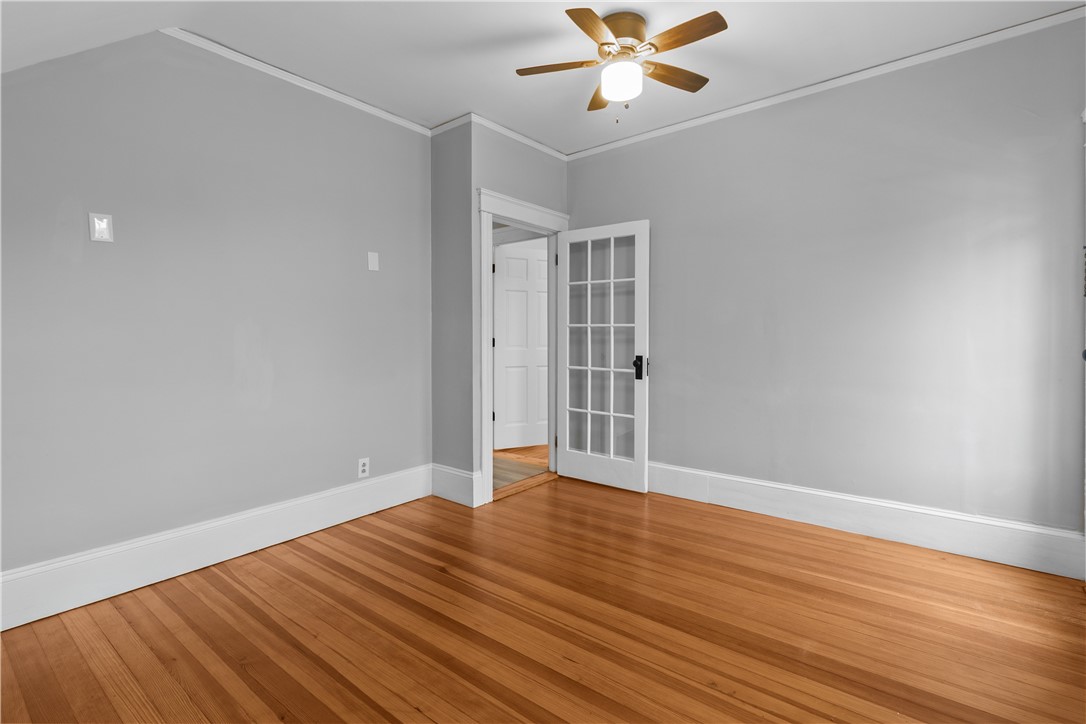 334 Jastram Street, Unit 2 Providence, RI 02908 - Photo 10 of 23 living room