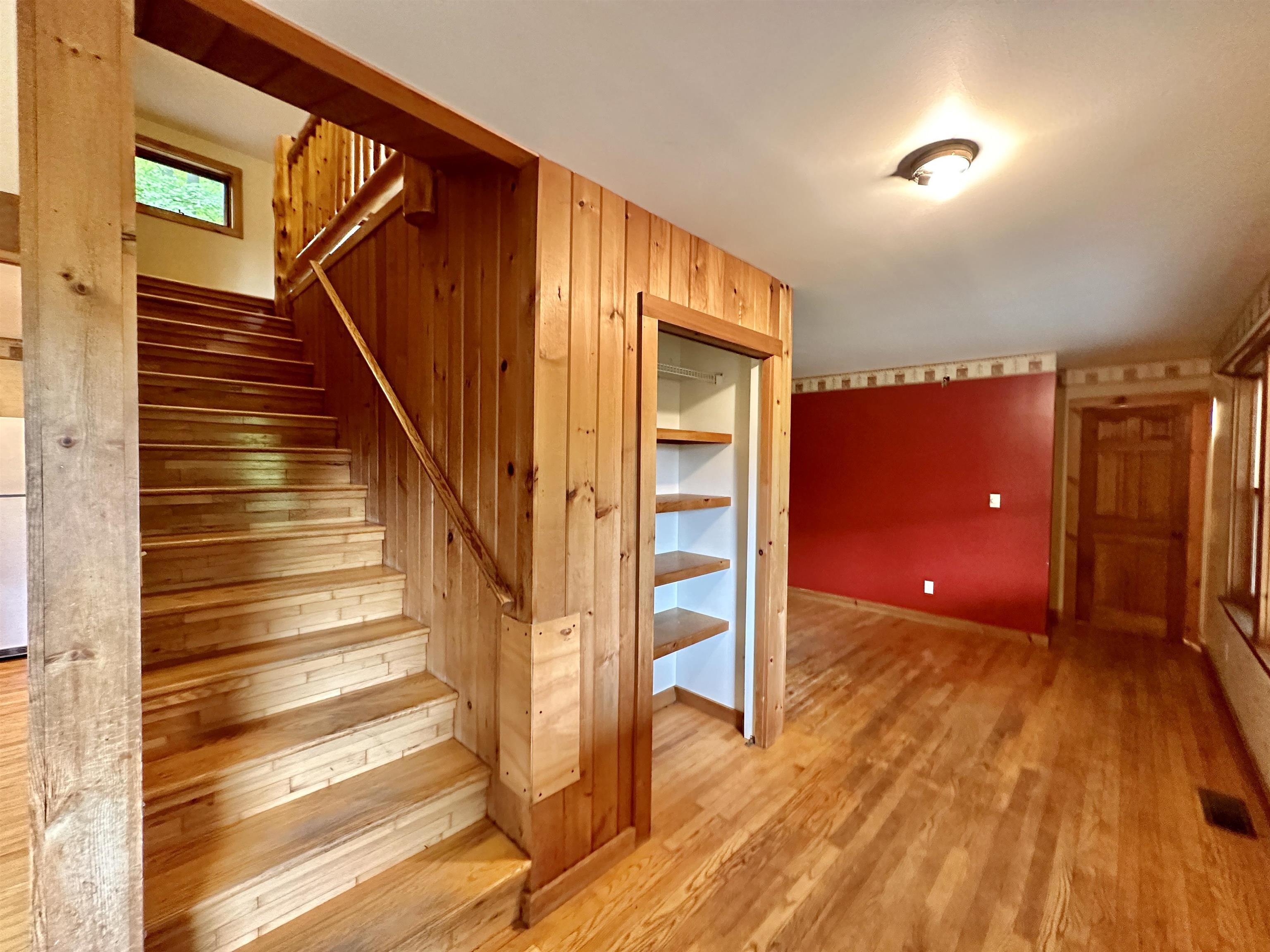 3150 South Maple Valley Road Suttons Bay, MI 49682 - Photo 14 of 54 1916451-13.JPG