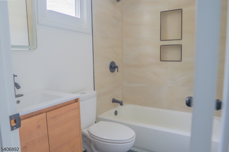 509 Fulton Street Elizabeth Port, NJ 07206 - Photo 5 of 5