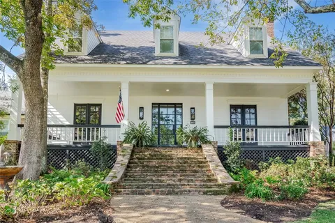 $825,000 | 11180 Heritage Oaks Circle, Shreveport, LA 71106