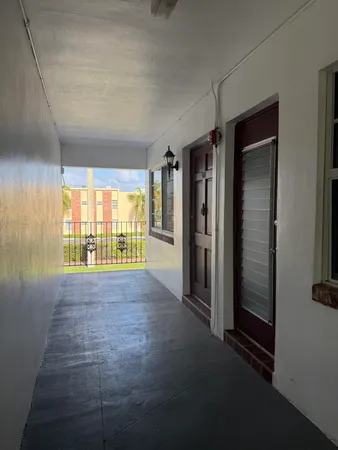 $1,750 | 1150 Atlantic Shores Boulevard, Unit 611, Hallandale Beach, FL 33009