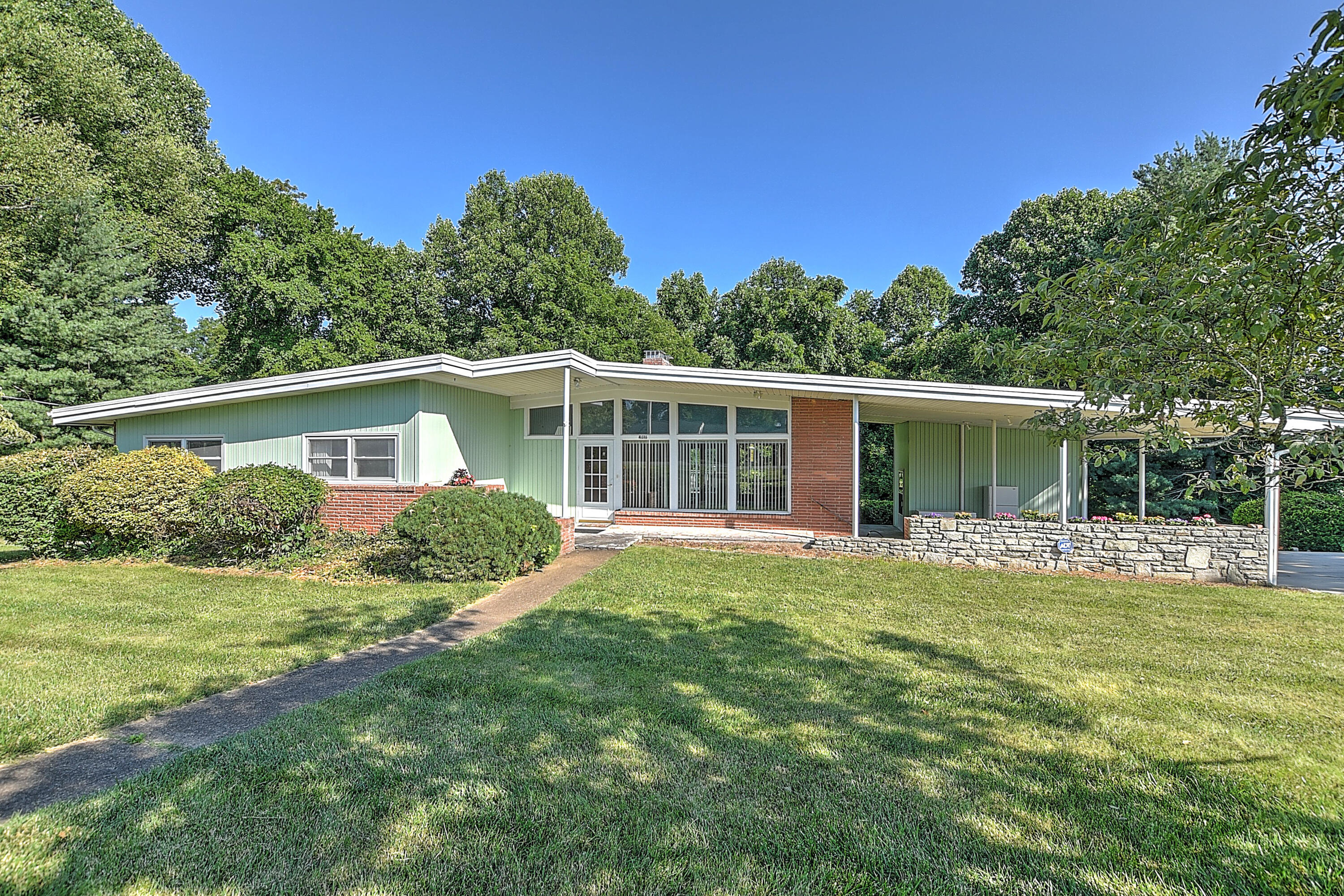 4616 Old Stage Road Kingsport, TN 37664 - Photo 1 of 45 4616 Old Stage-3