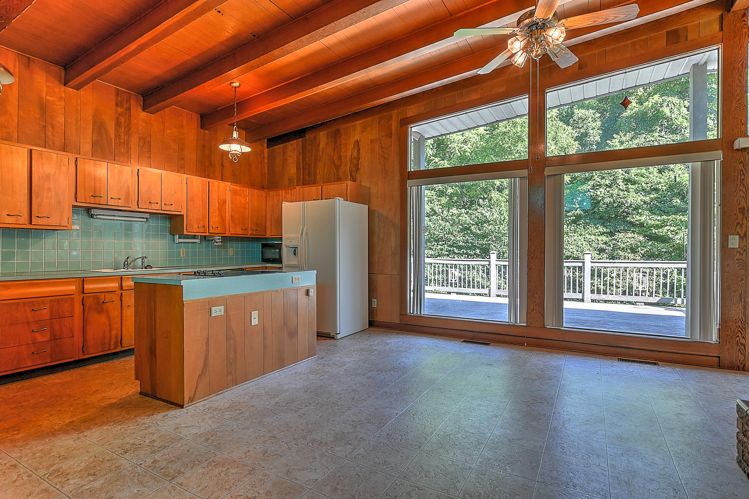 4616 Old Stage Road Kingsport, TN 37664 - Photo 12 of 45 4616 Old Stage-13