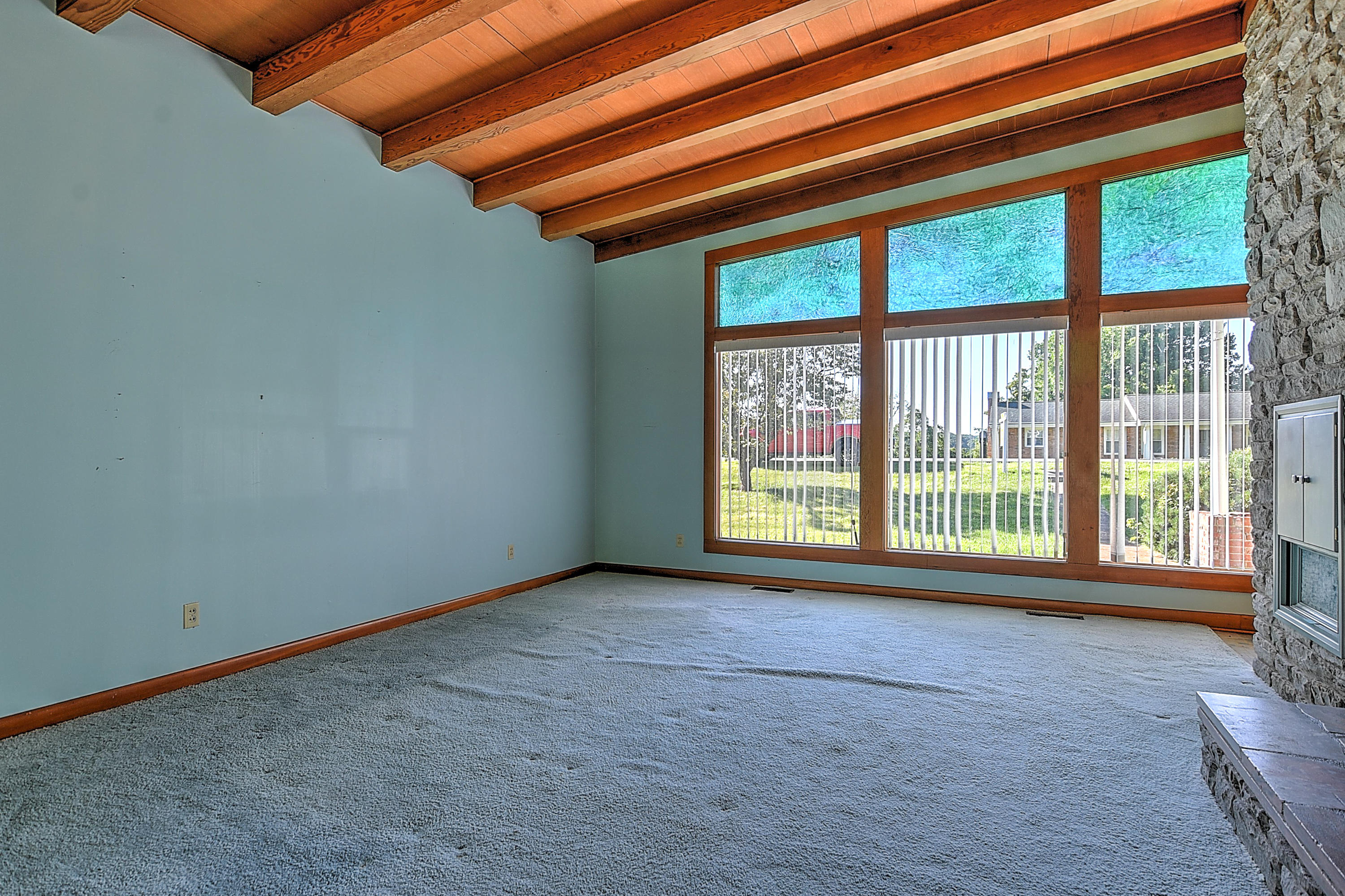 4616 Old Stage Road Kingsport, TN 37664 - Photo 8 of 45 4616 Old Stage-7