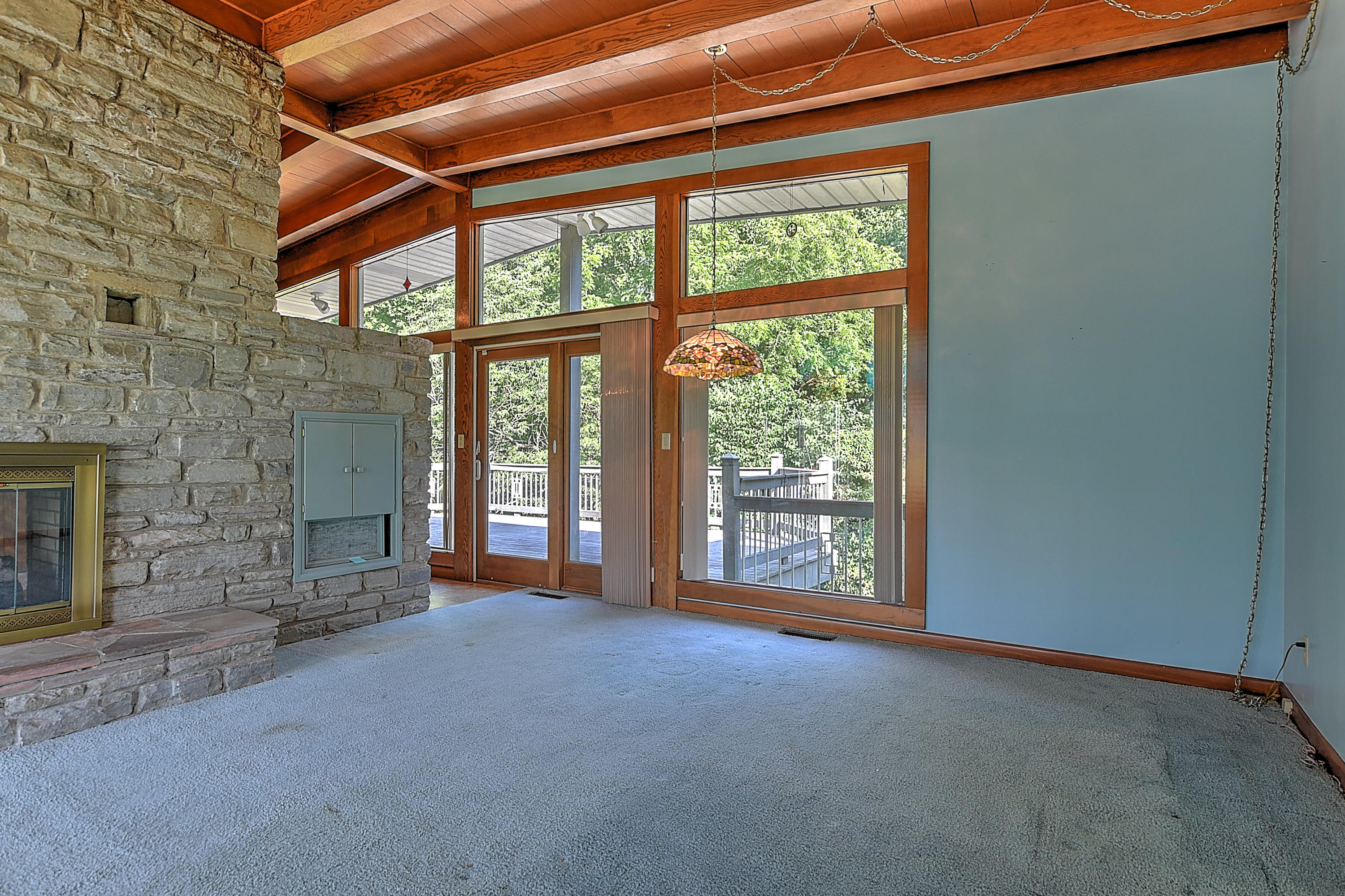 4616 Old Stage Road Kingsport, TN 37664 - Photo 10 of 45 4616 Old Stage-9