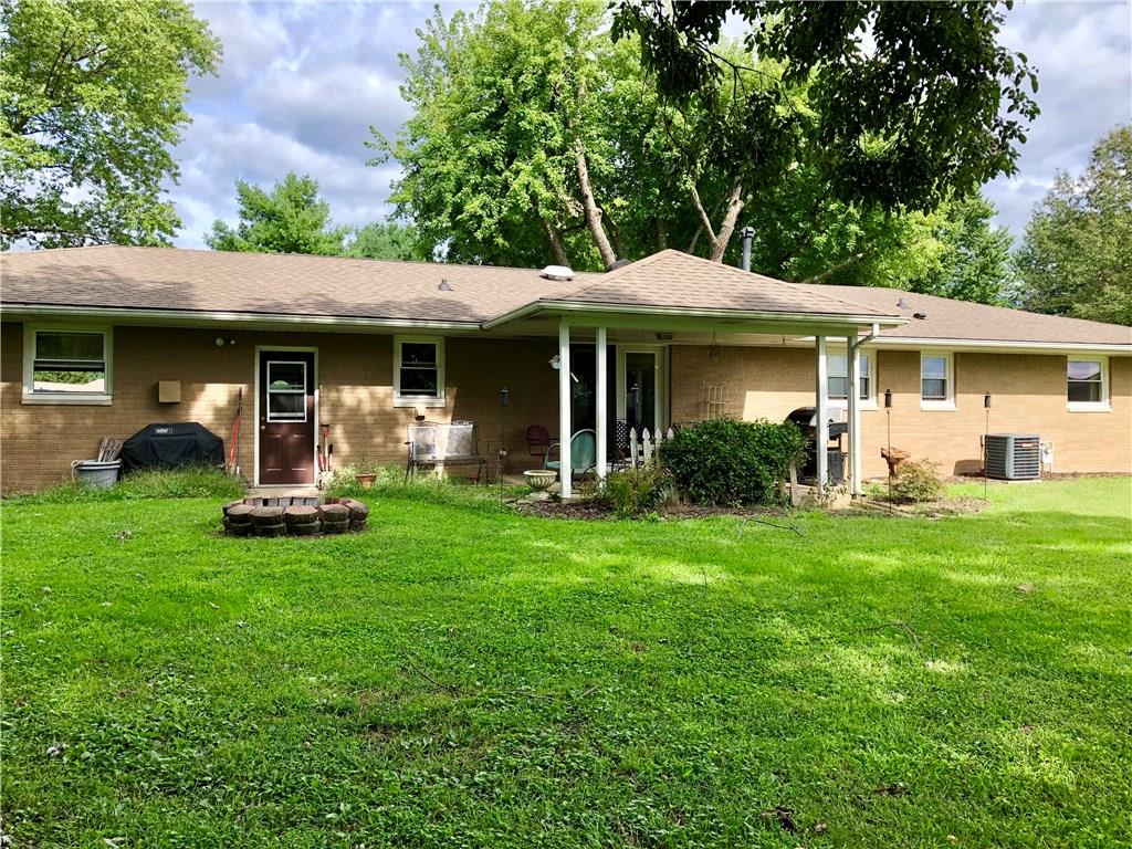 410 Hess Road Martinsville, IN 46151 - Photo 4 of 19 Gallery Image 4