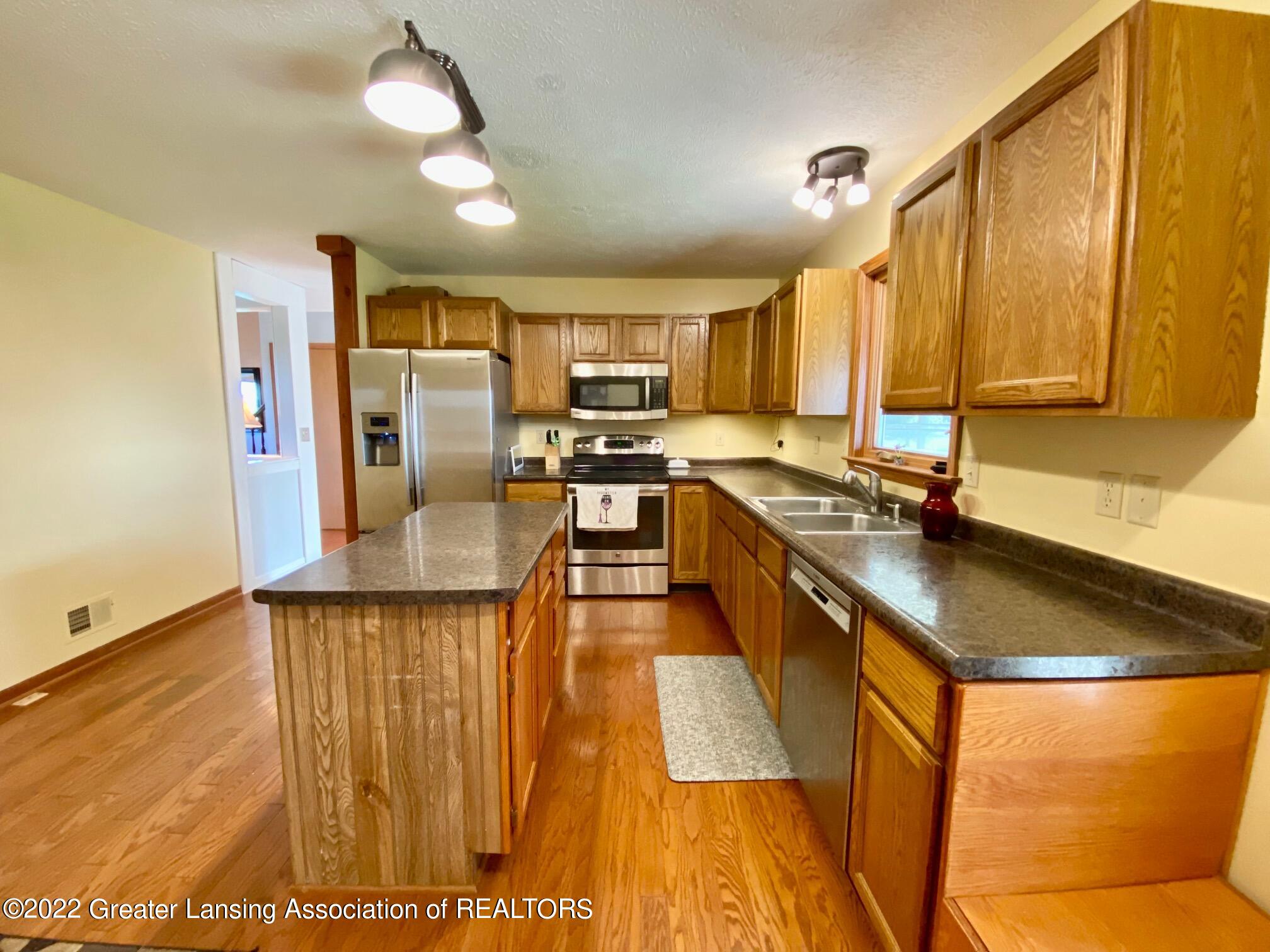 4980 South Francis Road St. Johns, MI 48879 - Photo 13 of 36 dishwasher