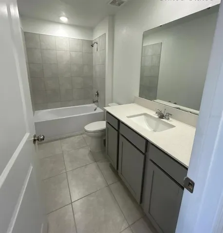 $1,900 | 989 Harold Pass, Lake Wales, FL 33859