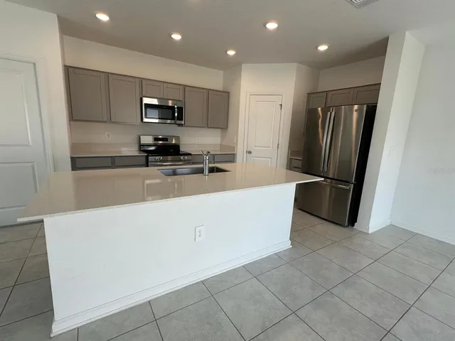 $1,900 | 989 Harold Pass, Lake Wales, FL 33859