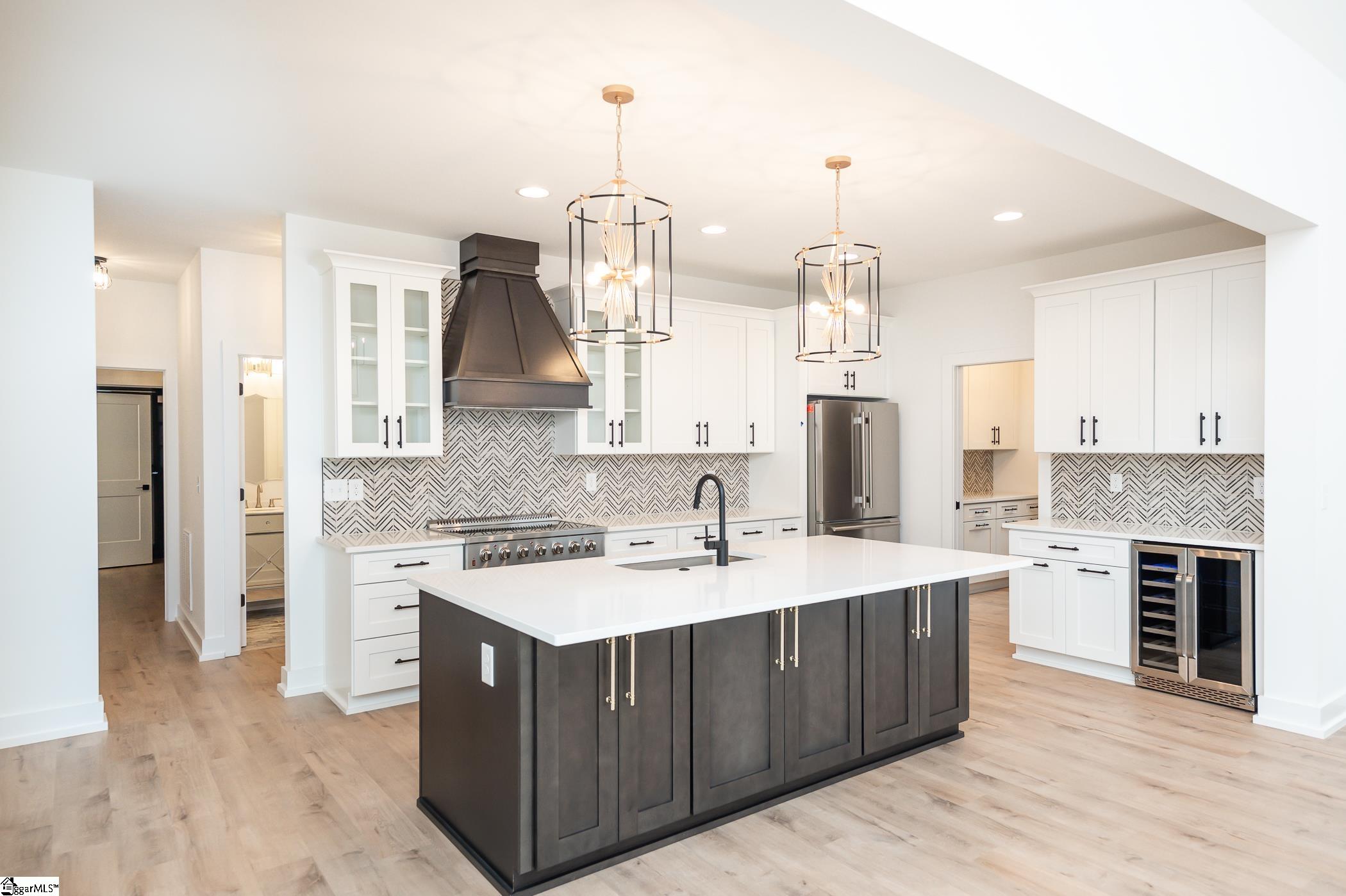 465 North Bates Road Taylors, SC 29687 - Photo 8 of 36 Gallery Image 8