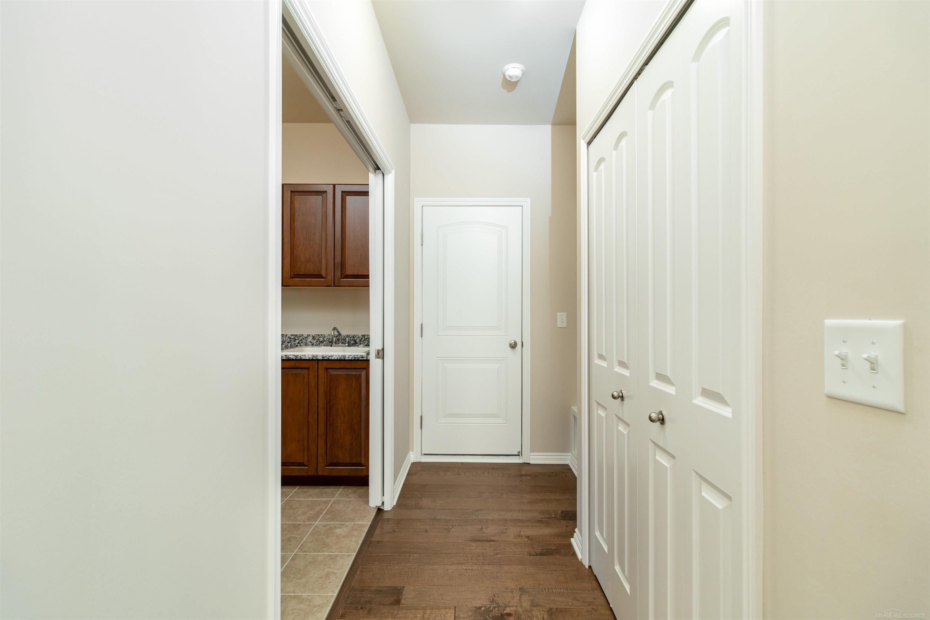 16844 Kentfield Road Macomb, MI 48044 - Photo 19 of 30 Mud Hall