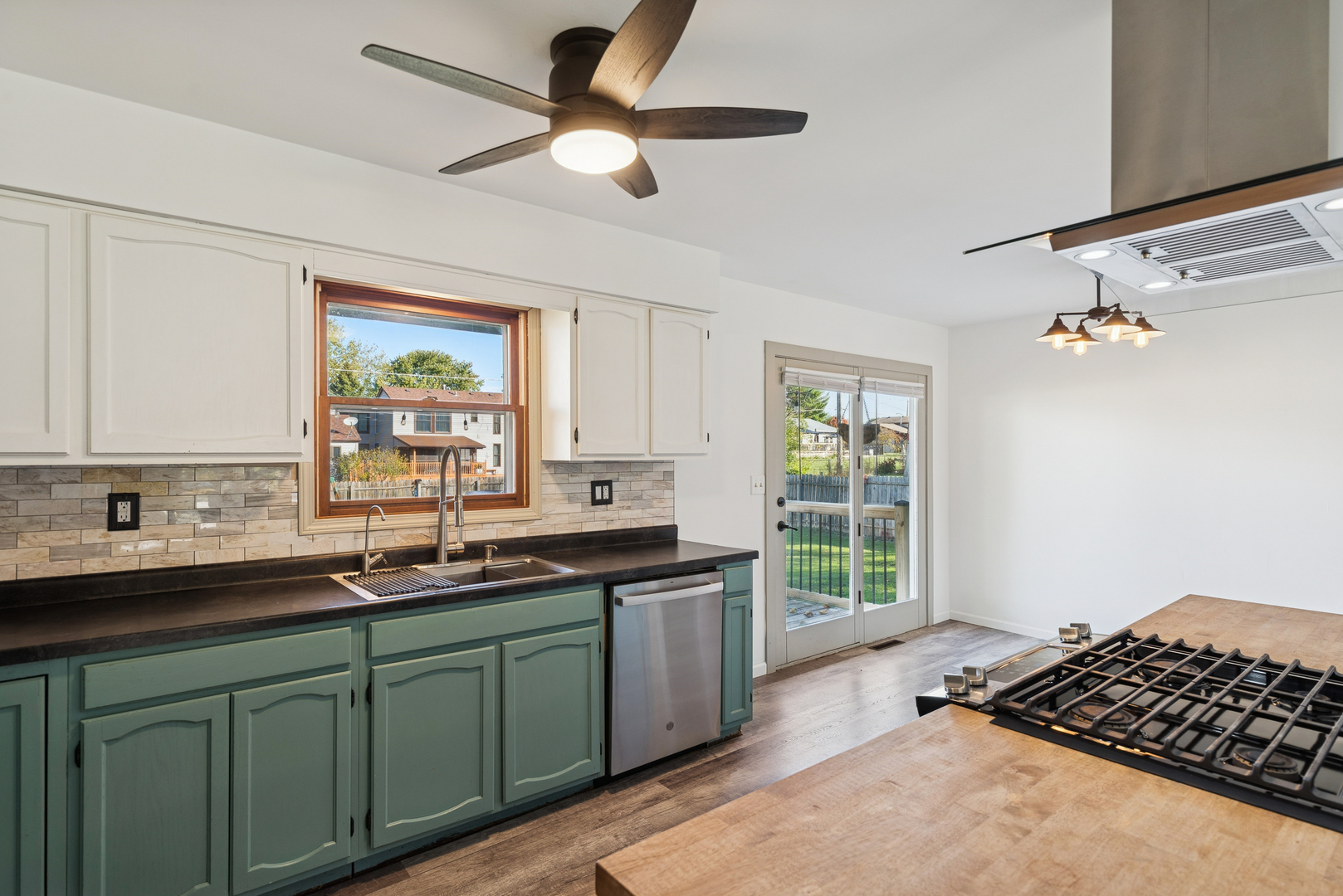 13058 West 29th Street Zion, IL 60099 - Photo 11 of 27