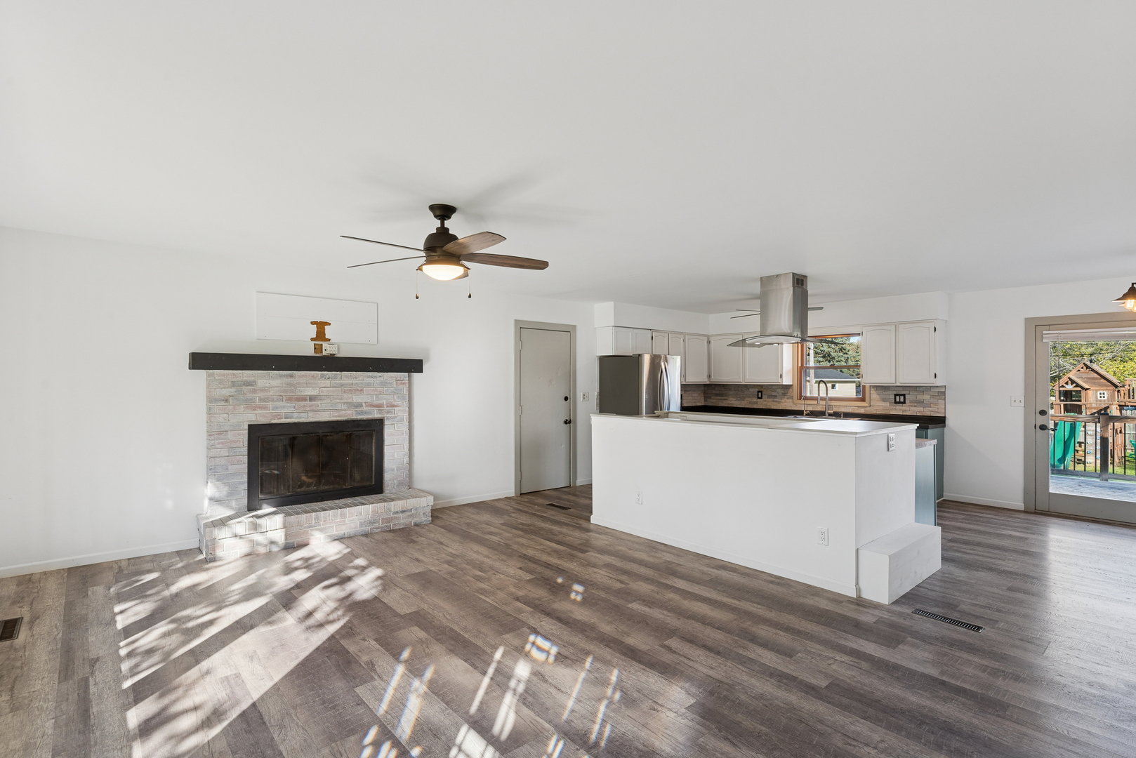 13058 West 29th Street Zion, IL 60099 - Photo 8 of 27