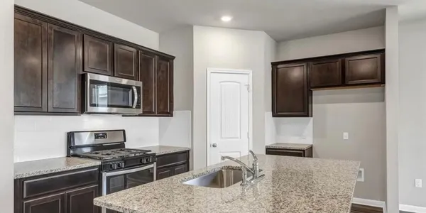 $2,200 | 400 Barton Creek Lane, Hutto, TX 78634