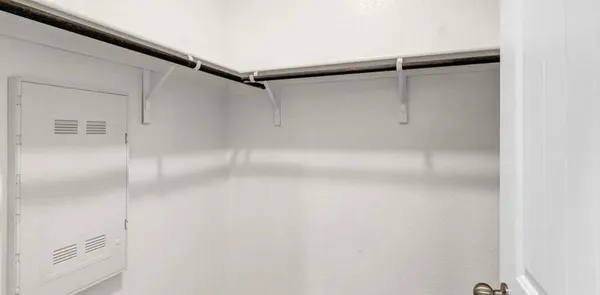 $2,200 | 400 Barton Creek Lane, Hutto, TX 78634