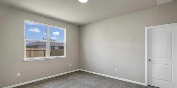 $2,200 | 400 Barton Creek Lane, Hutto, TX 78634