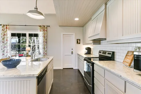 $399,700 | 300 Mill Race Lane, Unit 4, Wimberley, TX 78676