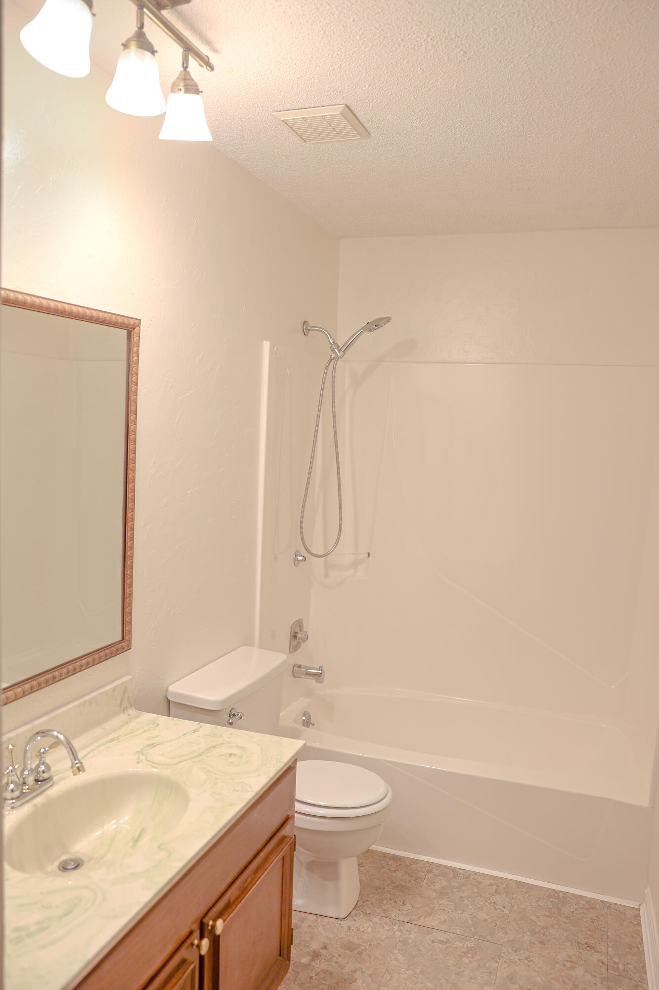 7622 Cove Ridge Drive Hixson, TN 37343 - Photo 12 of 19 IP9A2556