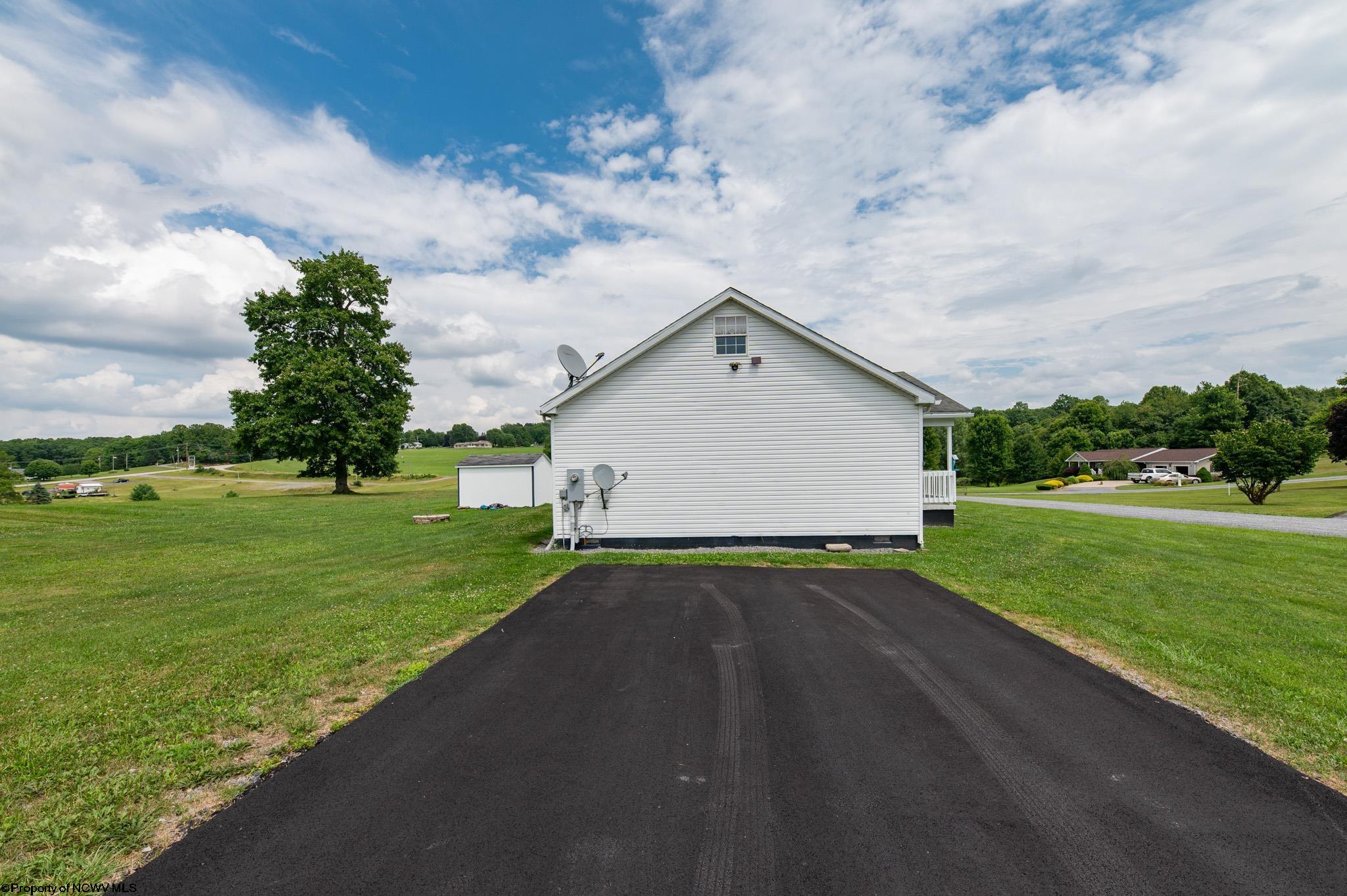 110 Fairfax Lane Reedsville, WV 26547 - Photo 22 of 30 Gallery Image 22