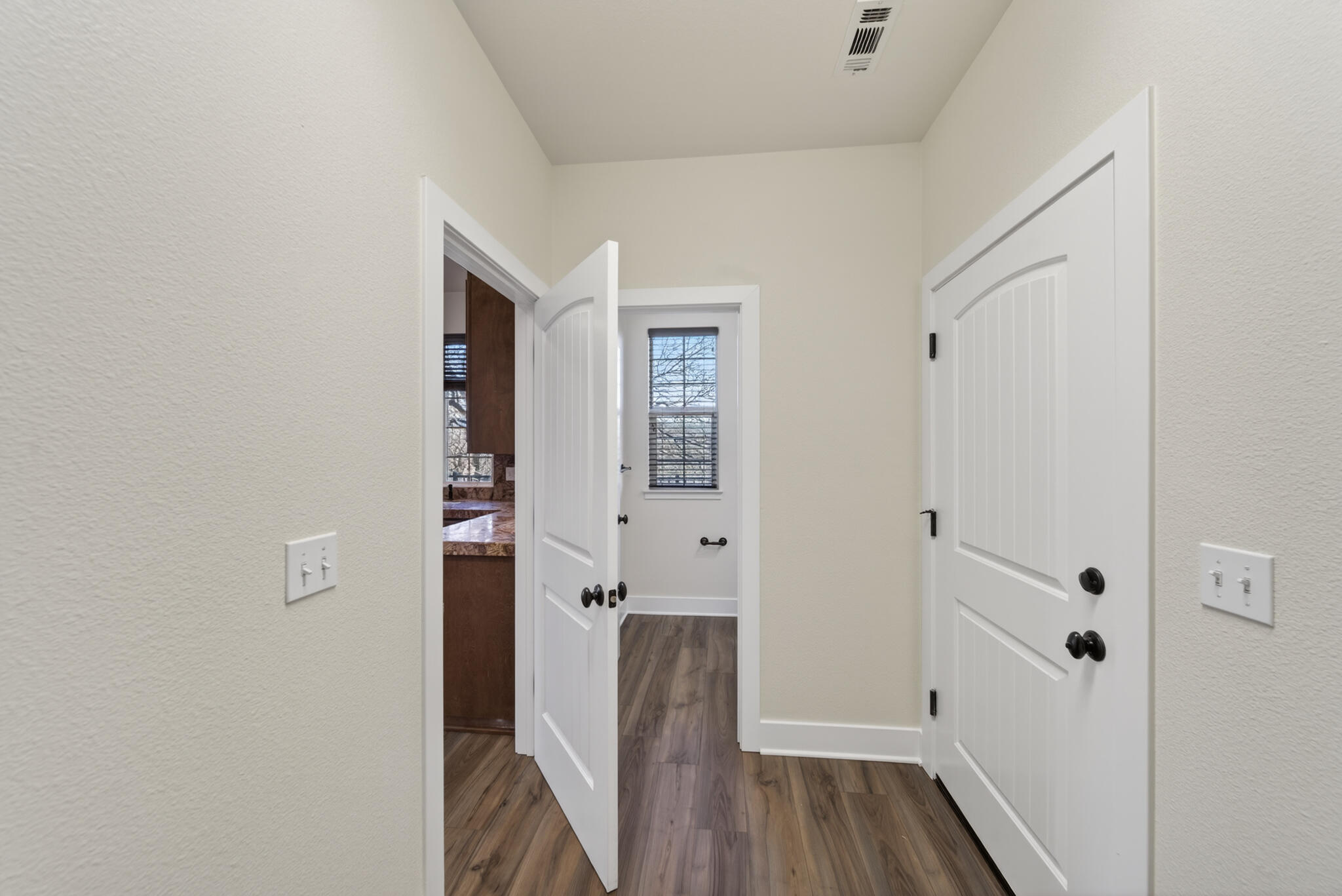 5513 Diamond Ridge Drive Redding, CA 96003 - Photo 30 of 49 Interior-01