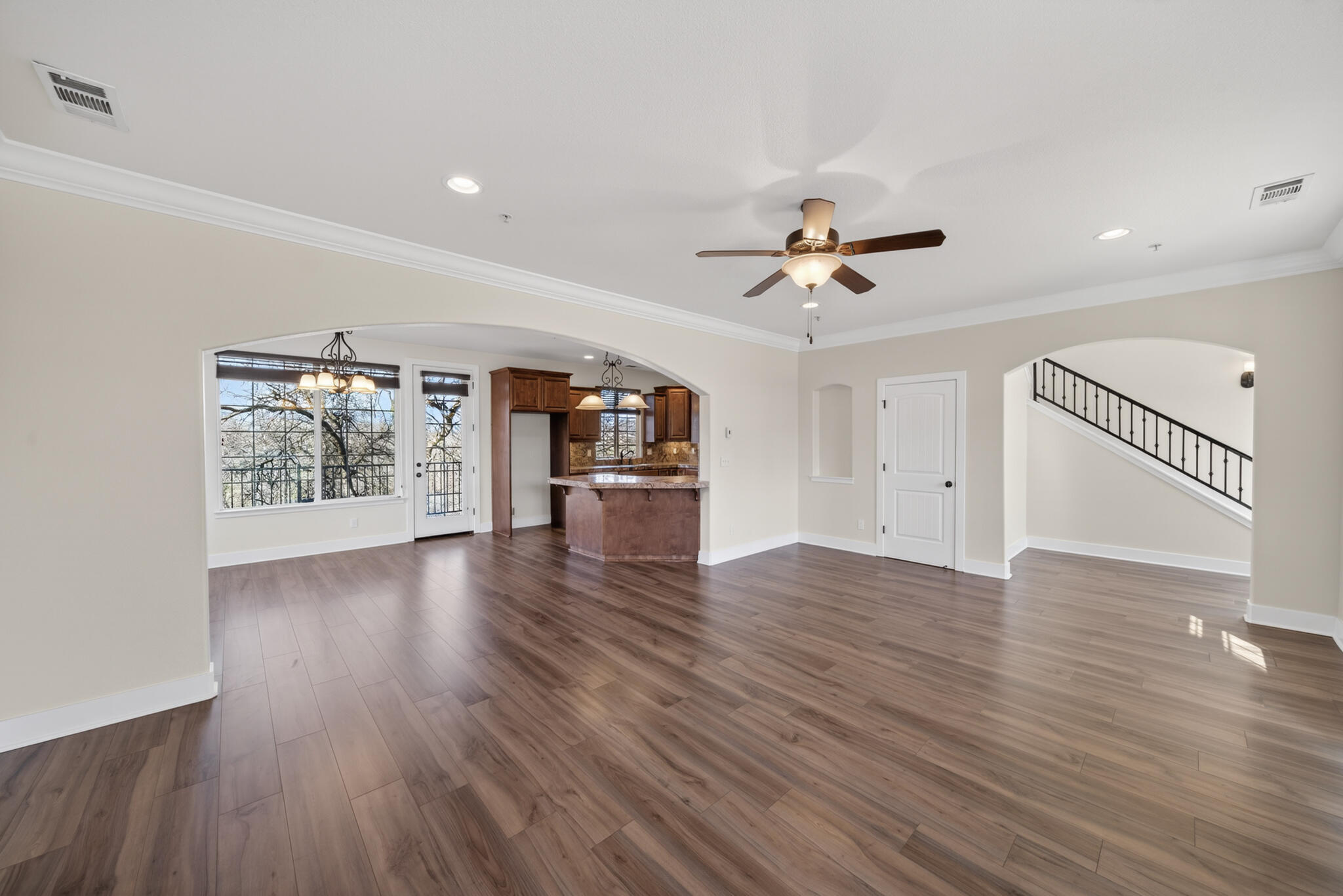 5513 Diamond Ridge Drive Redding, CA 96003 - Photo 5 of 49 Interior-12