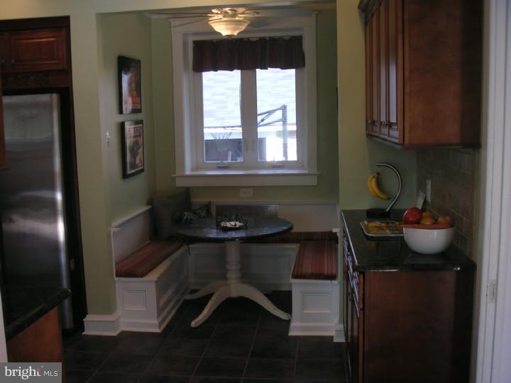 451 Fairfax Road Drexel Hill, PA 19026 - Photo 12 of 25 Kitchen