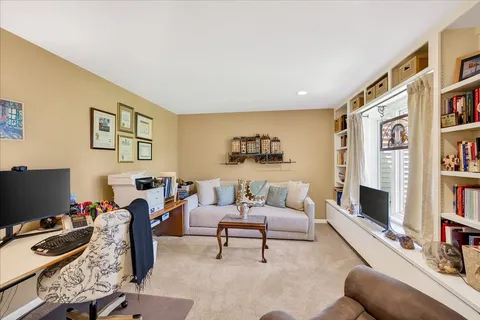 $515,000 | 15 Oak Creek Trail, Madison, WI 53717