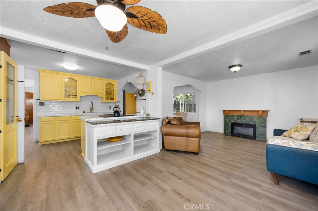 1220 Webster Street Redlands, CA 92374 - Photo 5 of 32