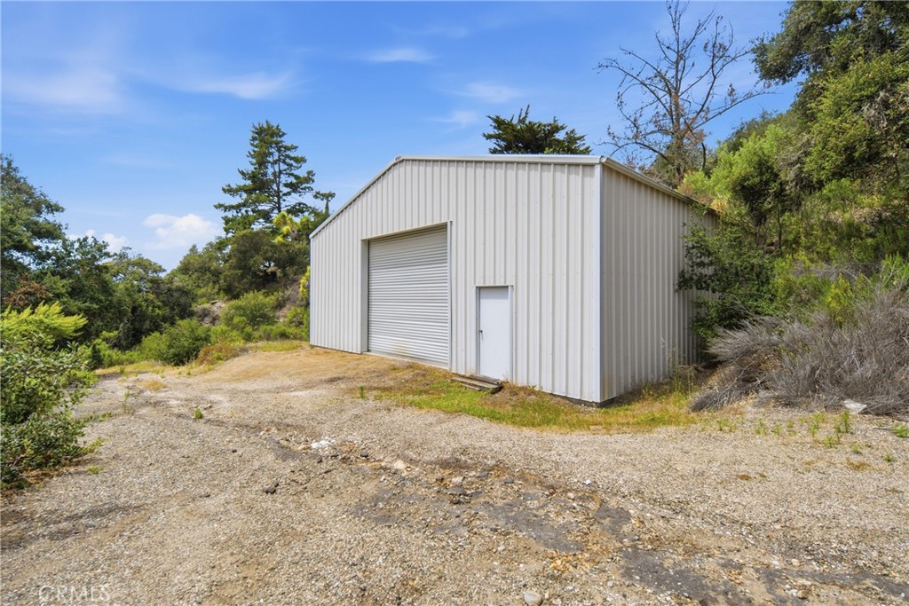 225 Broken Arrow Road Nipomo, CA 93444 - Photo 34 of 45 1600 SF metal barn