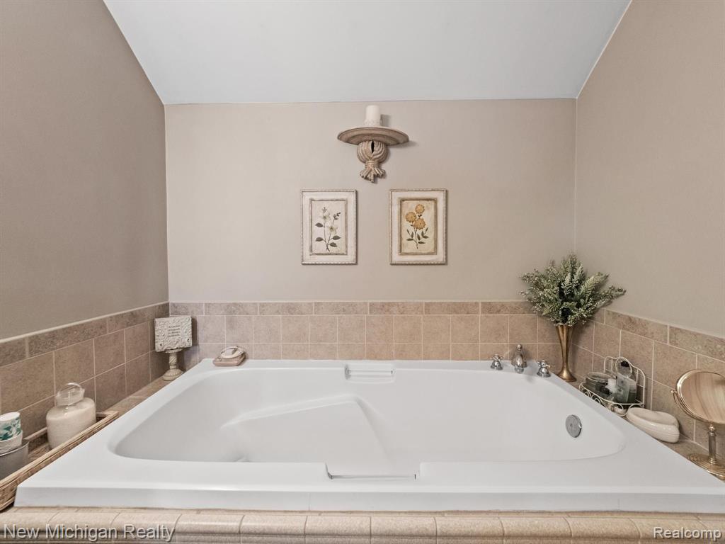 163 Ferndale Avenue Rochester, MI 48307 - Photo 34 of 41