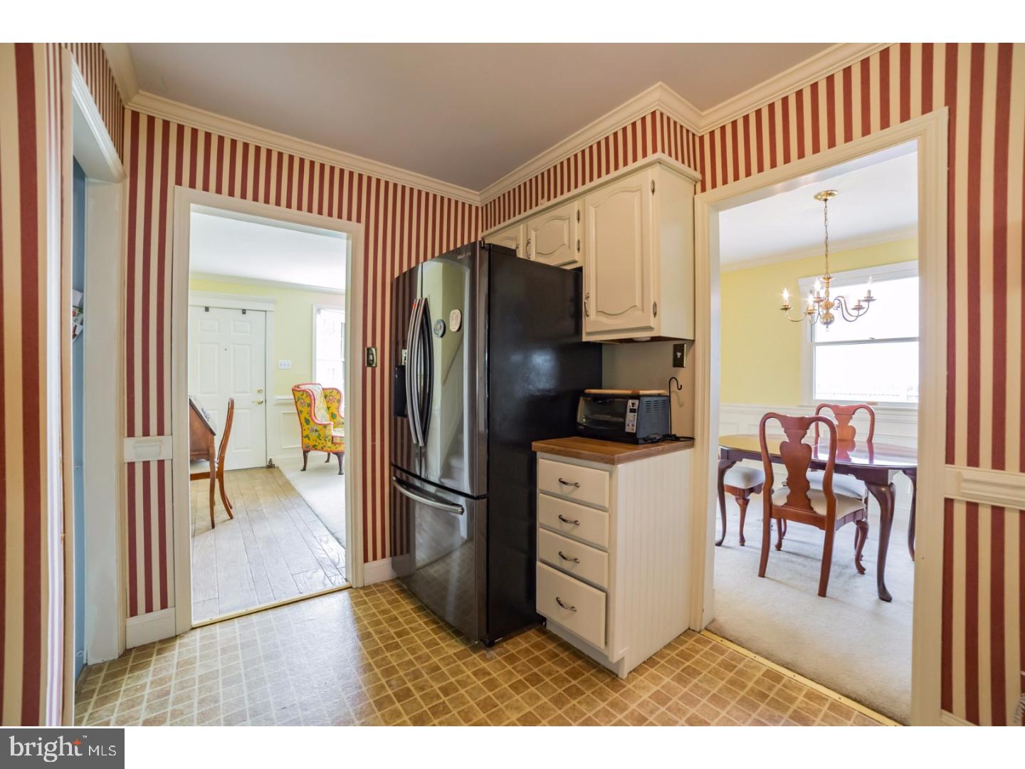895 Hemlock Road Warminster, PA 18974 - Photo 12 of 22 Kitchen