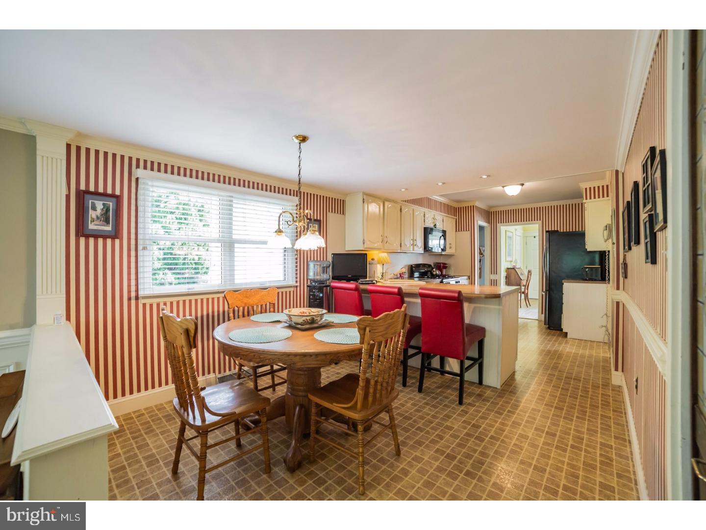 895 Hemlock Road Warminster, PA 18974 - Photo 9 of 22 Kitchen