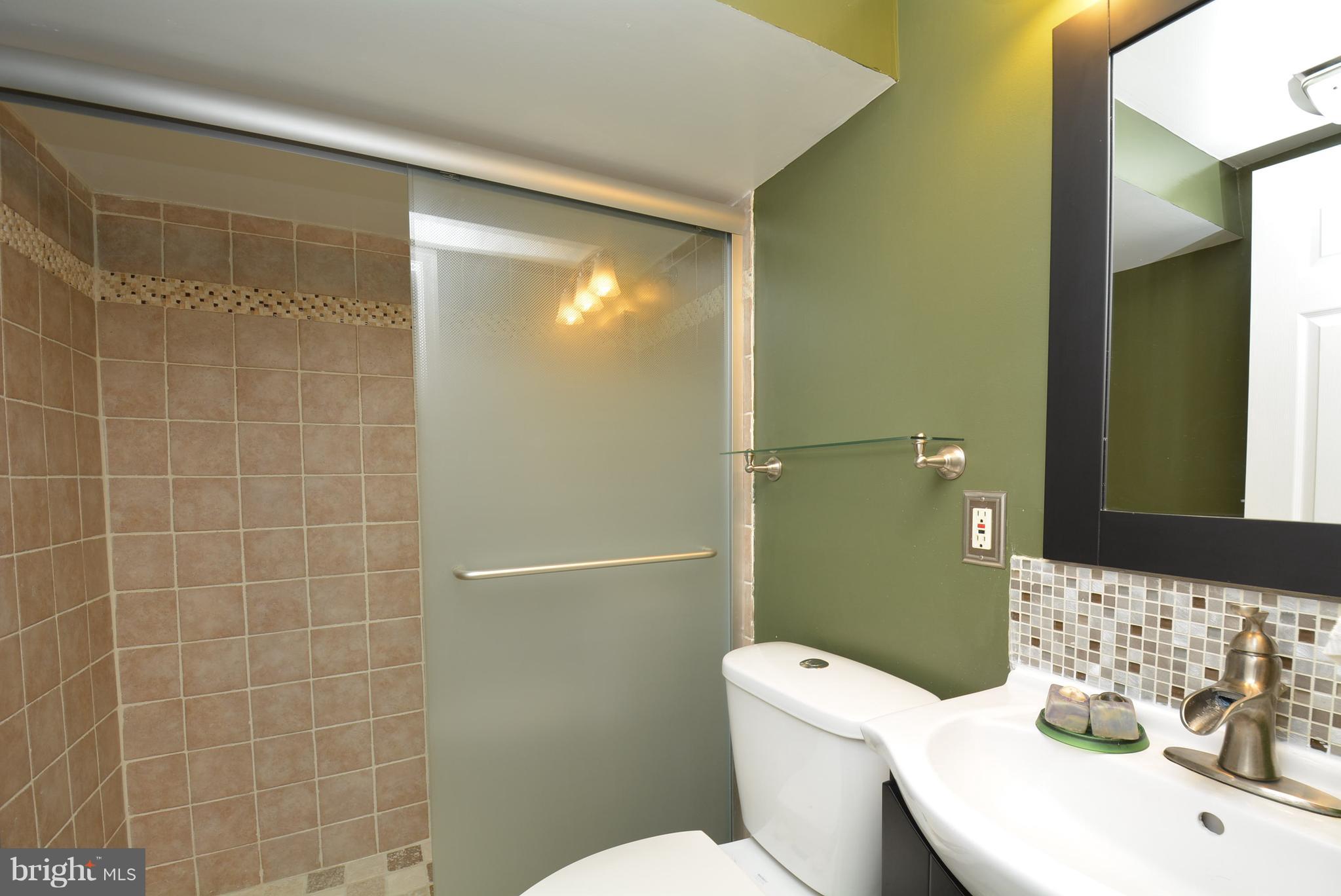280 Blakeney Road Baltimore, MD 21228 - Photo 17 of 34 Gallery Image 17