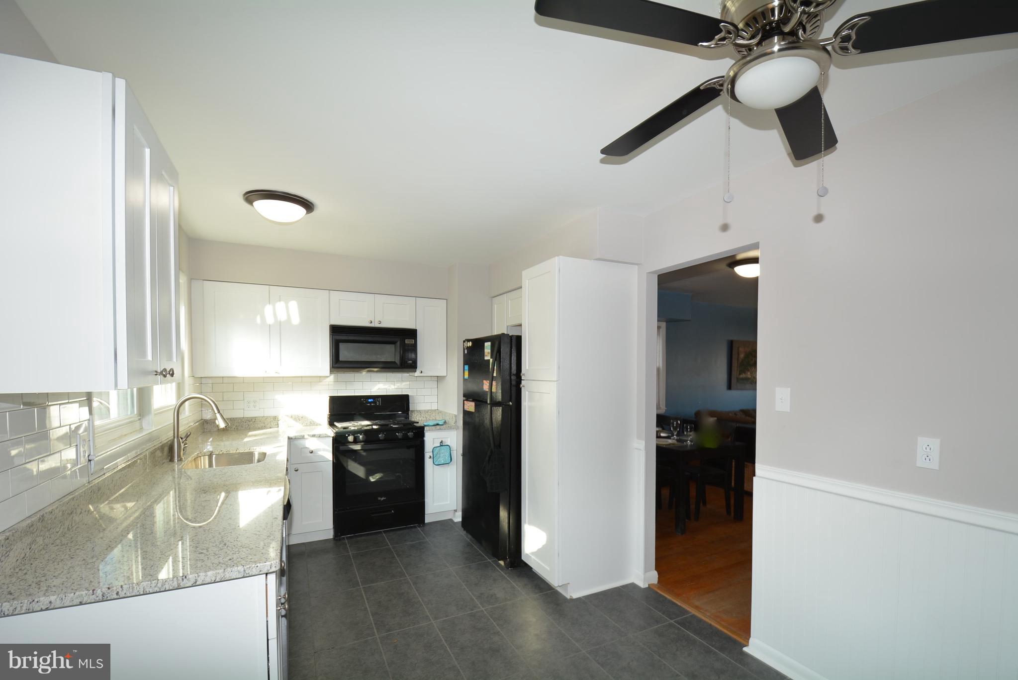 280 Blakeney Road Baltimore, MD 21228 - Photo 7 of 34 Gallery Image 7