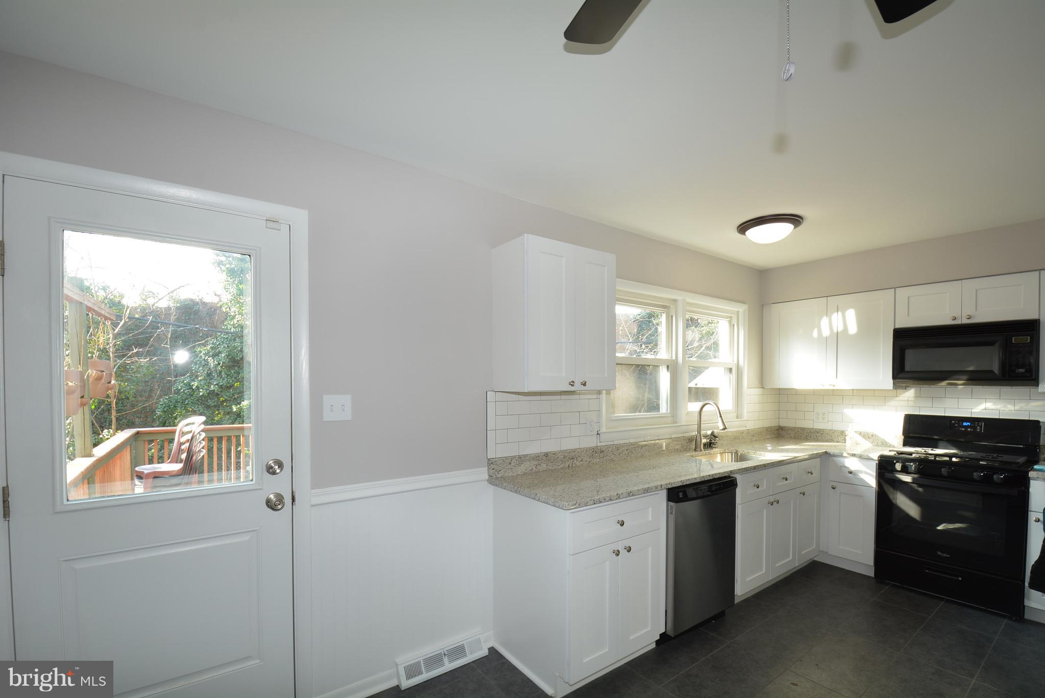 280 Blakeney Road Baltimore, MD 21228 - Photo 8 of 34 Gallery Image 8