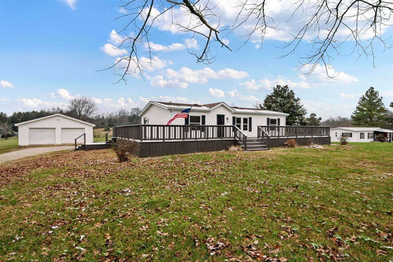 553 Lake Road Bowling Green, KY 42101 - Photo 1 of 26 Gallery Image 1