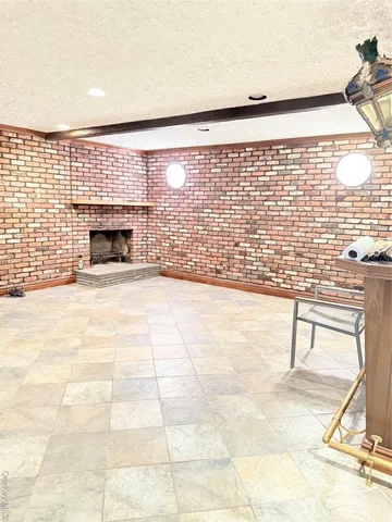 $6,600 | 30 Dogwood Road, Unit PVT HOUSE, Albertson, NY 11507