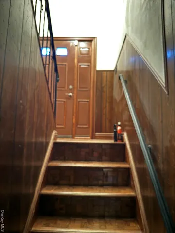 $6,600 | 30 Dogwood Road, Unit PVT HOUSE, Albertson, NY 11507