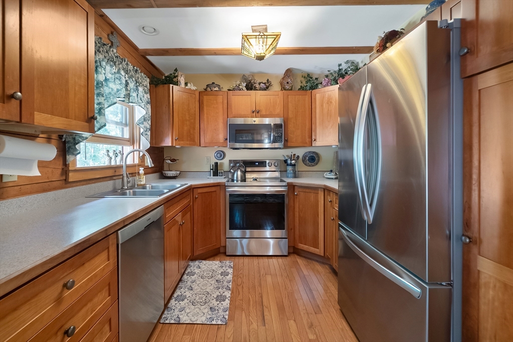 19 Taylor Hill Road Montague, MA 01351 - Photo 6 of 30 Gallery Image 6