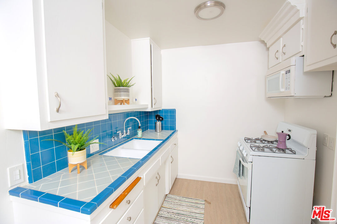 4100 McFarlane Avenue Burbank, CA 91505 - Photo 23 of 54