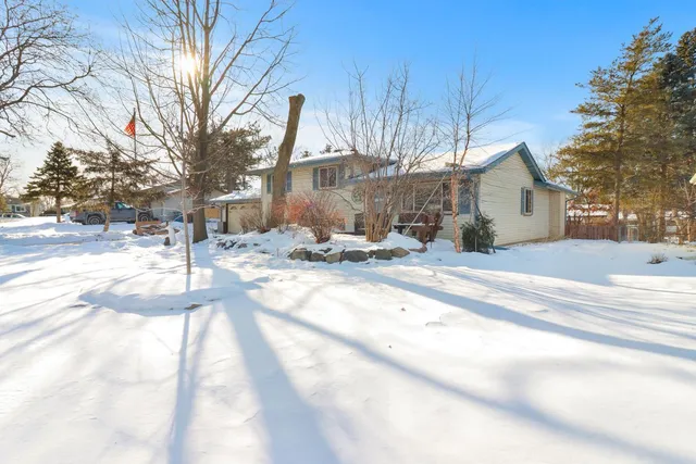 $350,000 | 3407 Emerald Drive, White Bear Lake, MN 55110