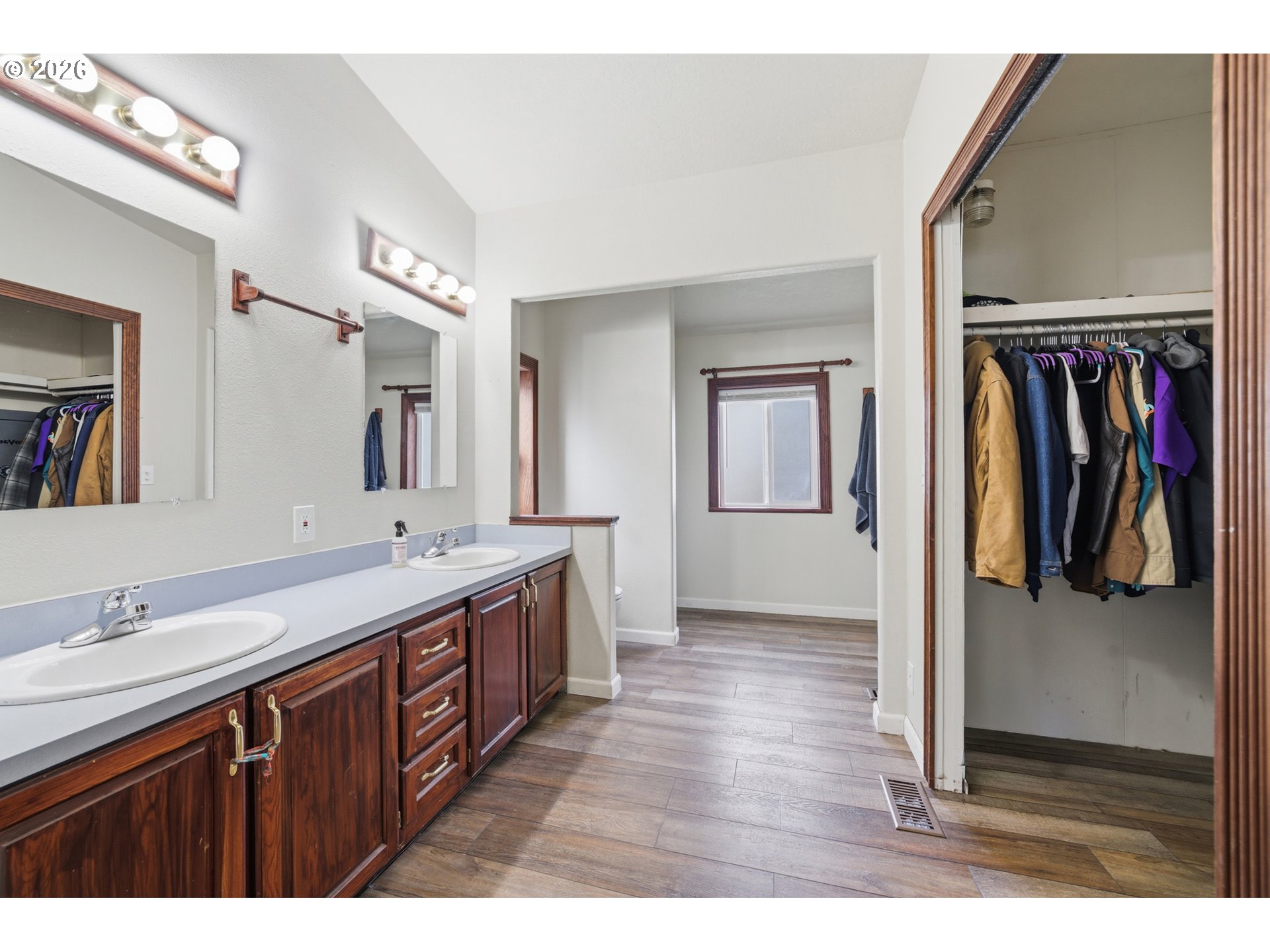 655 Northeast Burnett Road, Unit 91 McMinnville, OR 97128 - Photo 19 of 27 a kitchen with stainless steel appliances granite countertop a refrigerator and a sink