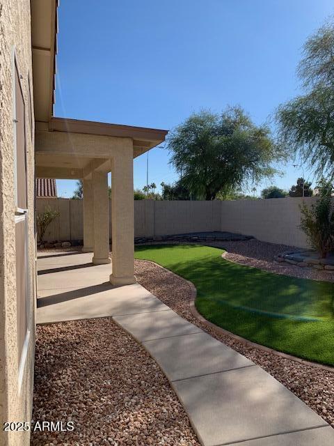 1373 West Kesler Lane Chandler, AZ 85224 - Photo 21 of 25 a view of a entrance