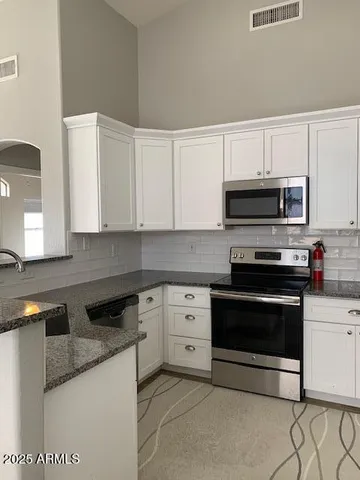 $2,500 | 1373 West Kesler Lane, Chandler, AZ 85224