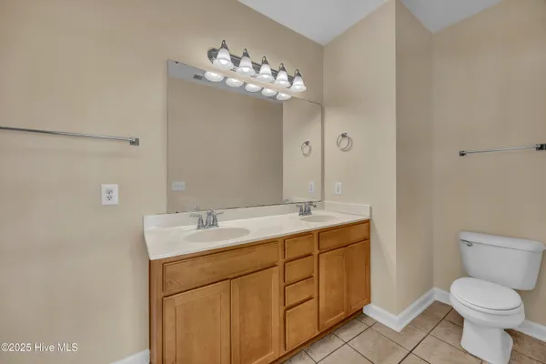 $237,000 | 618 Condo Club Drive, Unit 308, Wilmington, NC 28412