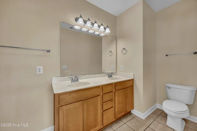 $250,000 | 618 Condo Club Drive, Unit 308, Wilmington, NC 28412