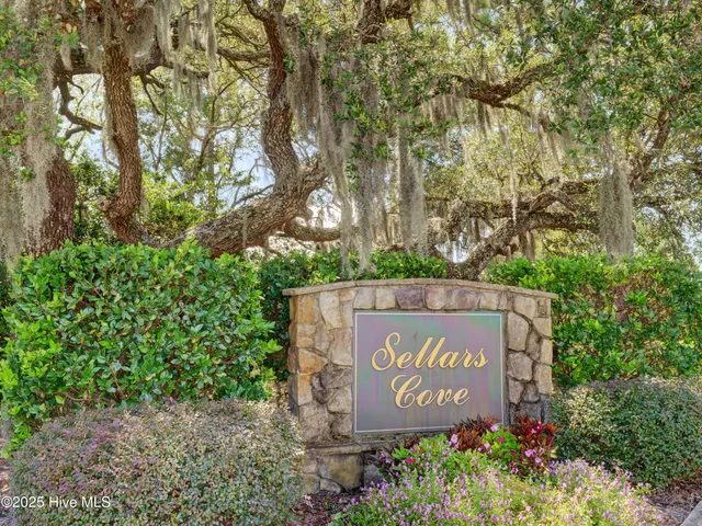 $250,000 | 618 Condo Club Drive, Unit 308, Wilmington, NC 28412