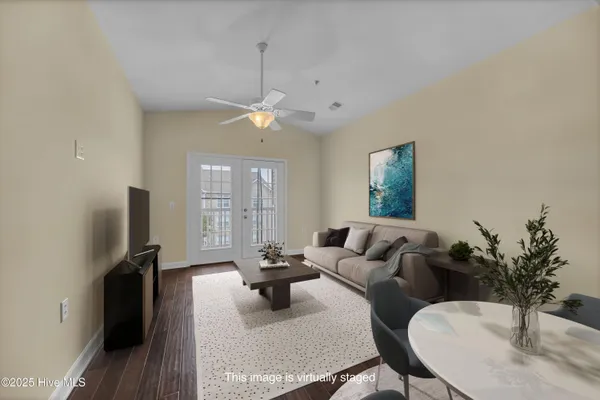 $237,000 | 618 Condo Club Drive, Unit 308, Wilmington, NC 28412