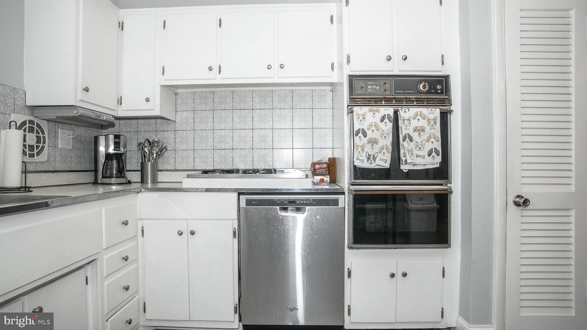 613 Colebrook Road Philadelphia, PA 19115 - Photo 37 of 71 Gallery Image 37