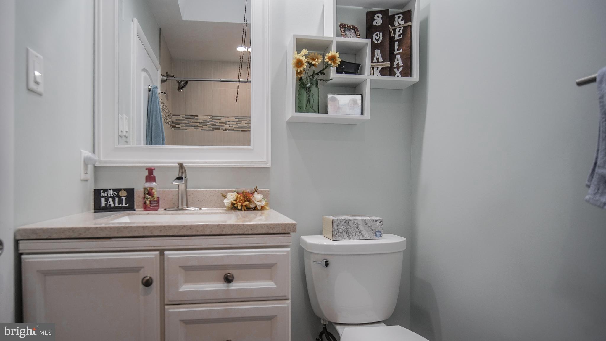 613 Colebrook Road Philadelphia, PA 19115 - Photo 61 of 71 Hall Bathroom